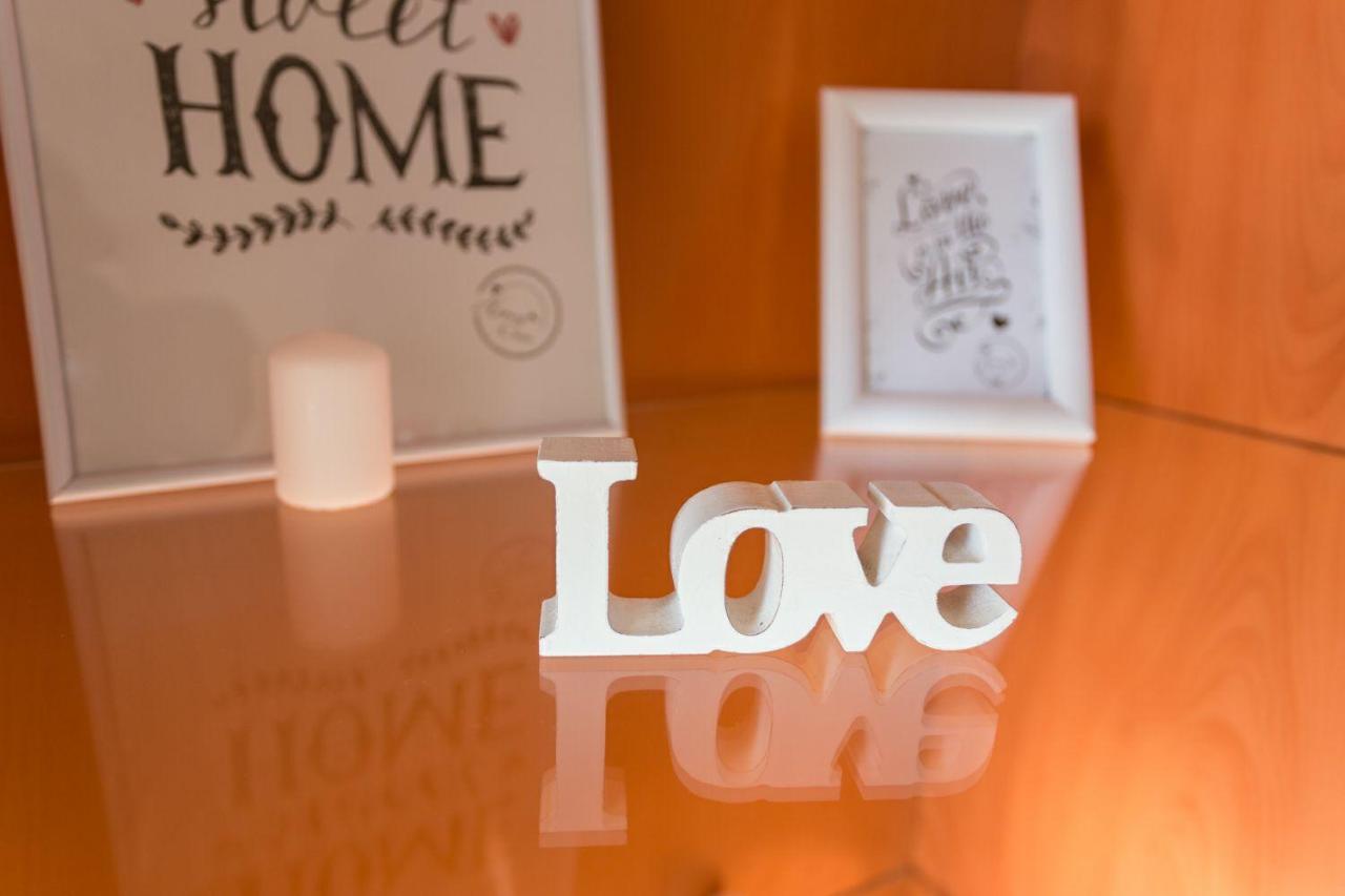 Love Centre Torremolinos Exterior photo